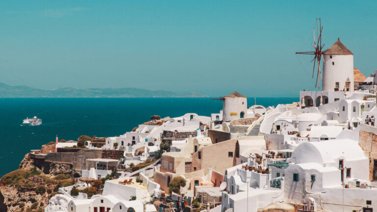 Santorini travel guide