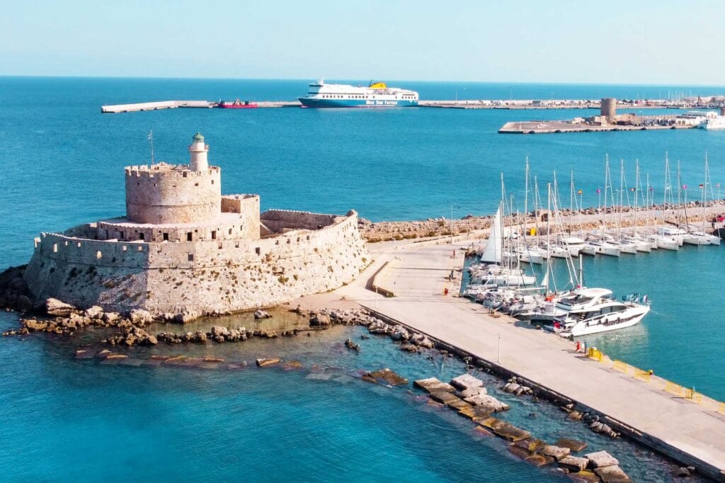 Mandraki Harbor, rhodes